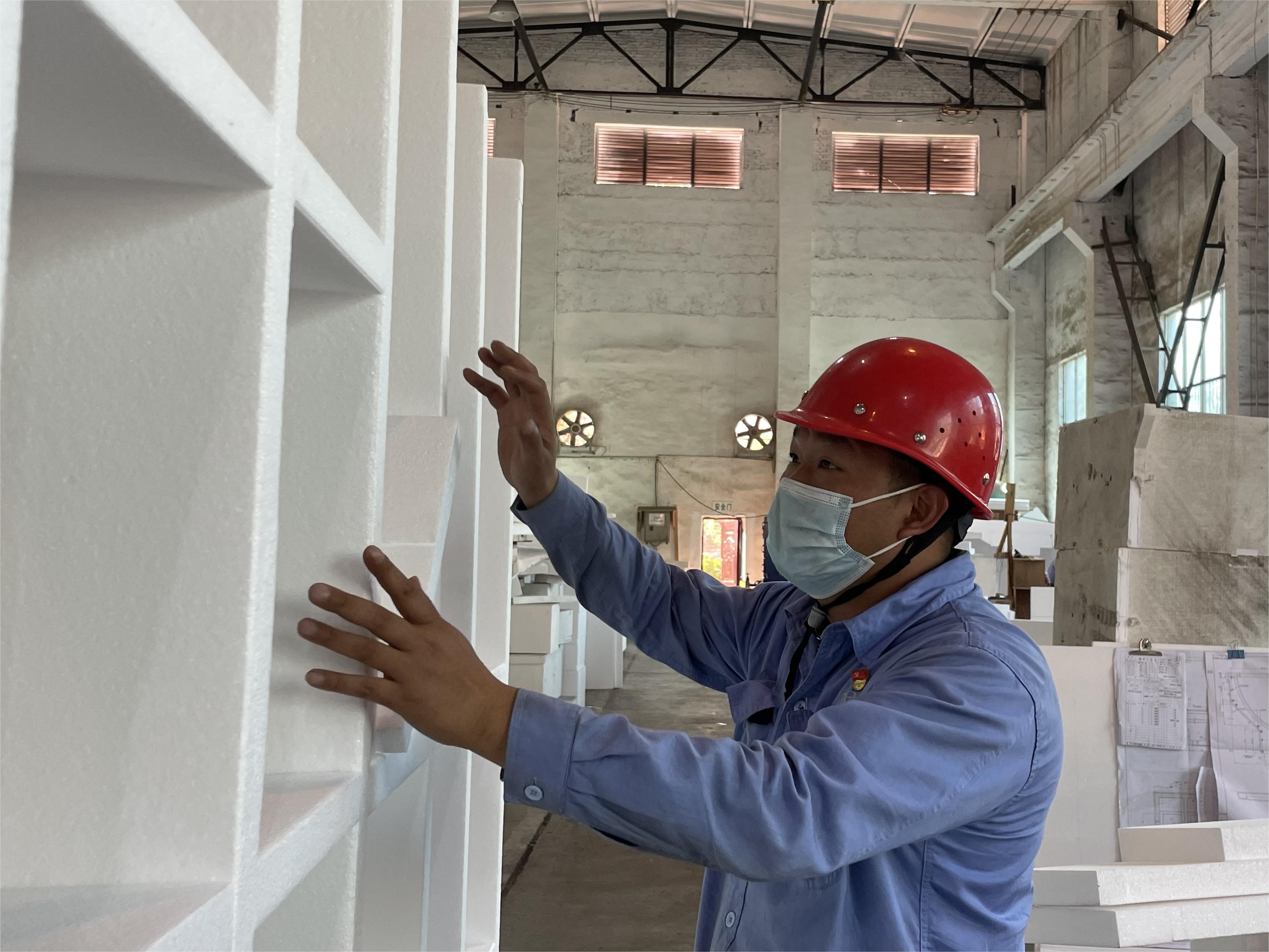 【身邊榜樣】雷建偉：扎根一線深耕耘，力行匠人“模”出彩